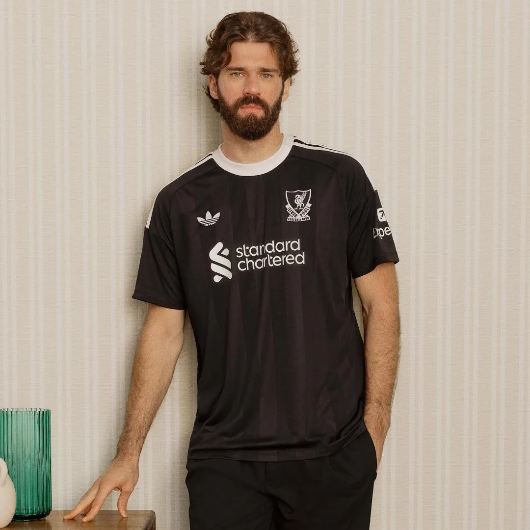 Liverpool Third Goalkeeper Jersey 2025/26 - Image 3