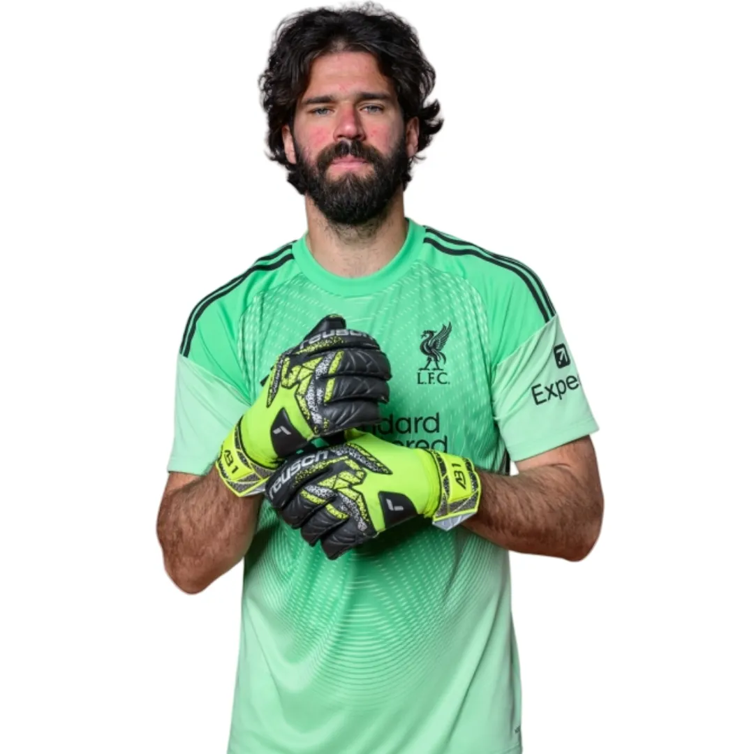 Liverpool Home Goalkeeper Jersey 2025/26 - Image 5