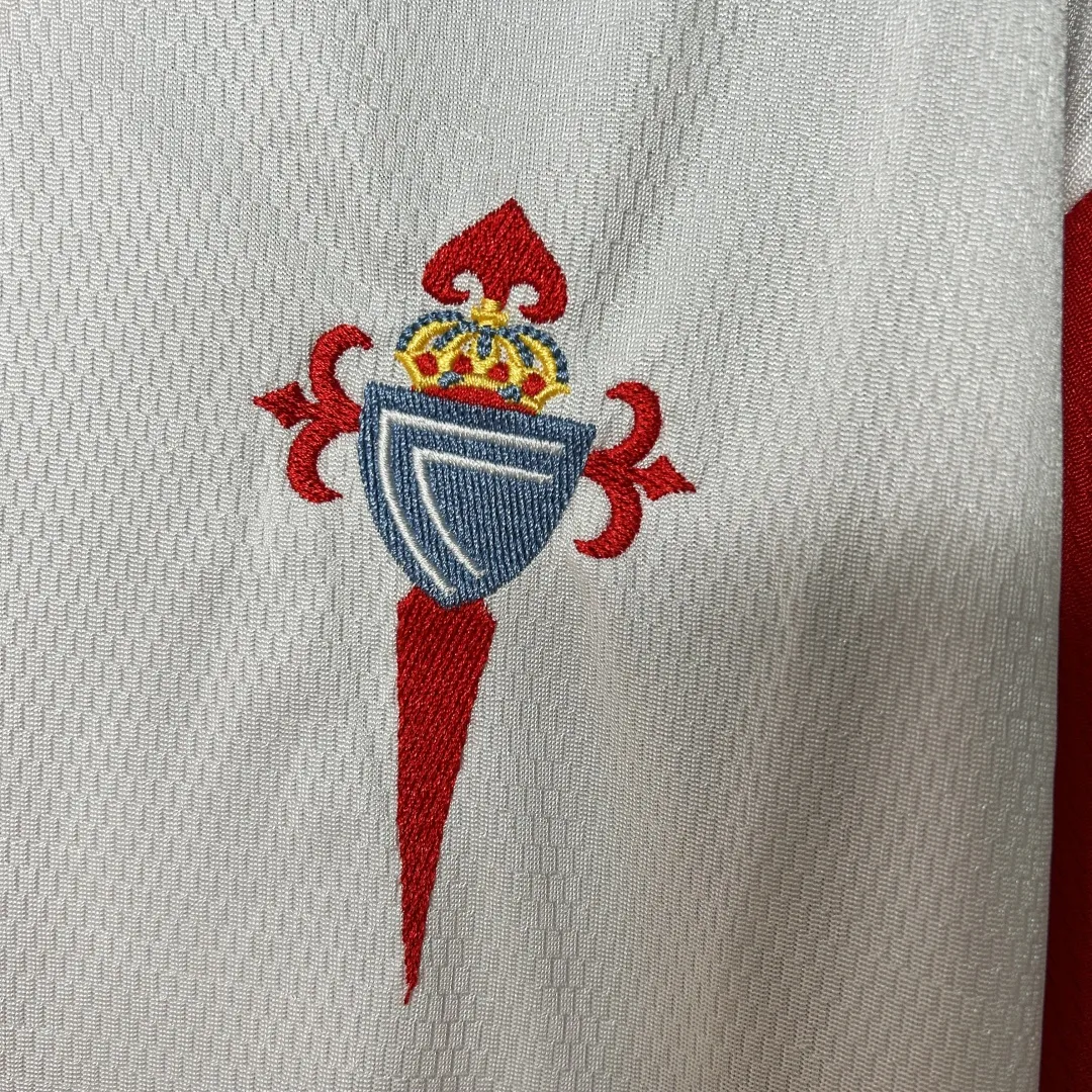 Retro Celta Vigo Away Jersey 2001/02 - Image 4