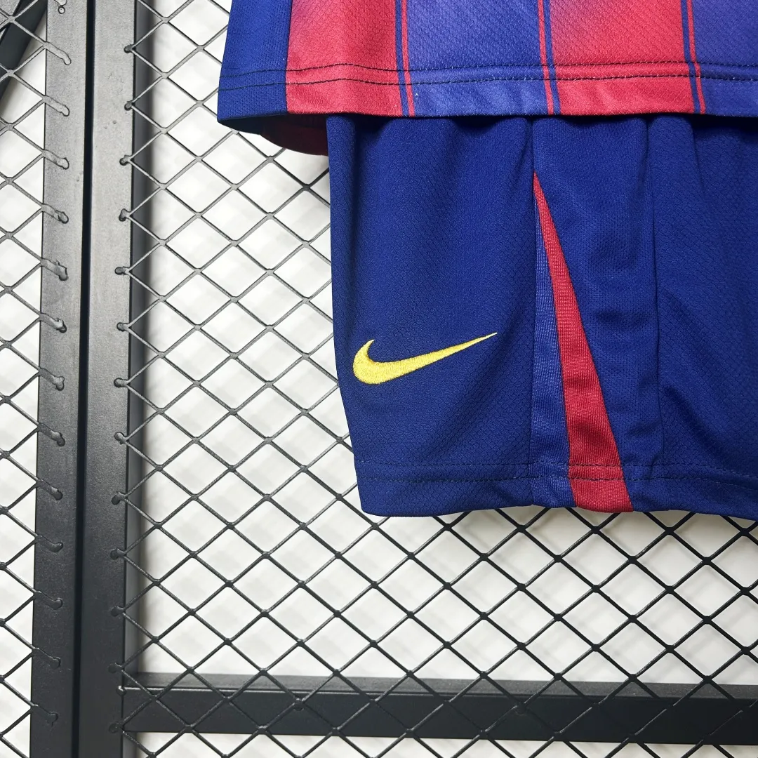 Kid's Barcelona Home Kit 2025/26 - Image 11