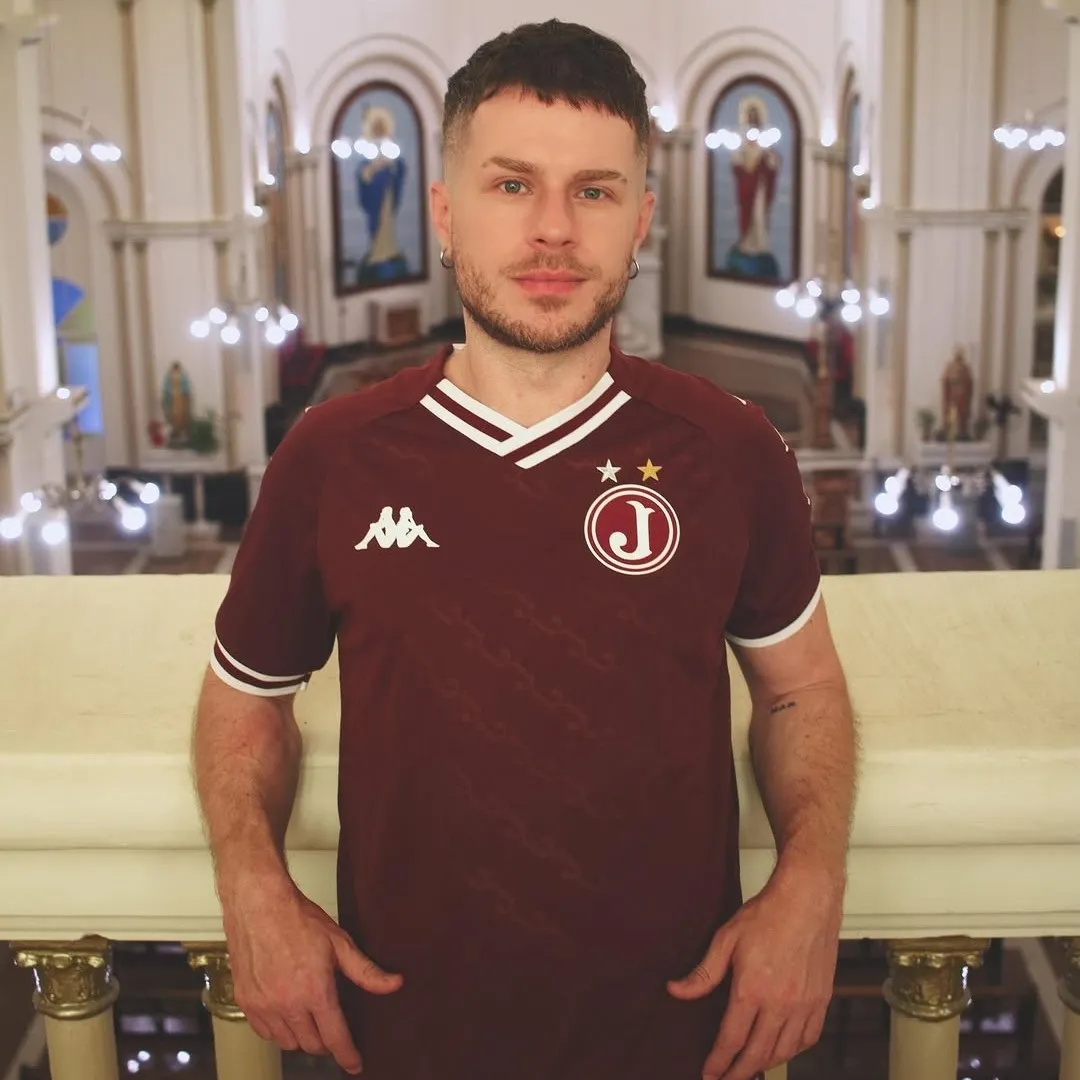 Alternative view of CA Juventus Home Jersey 2025