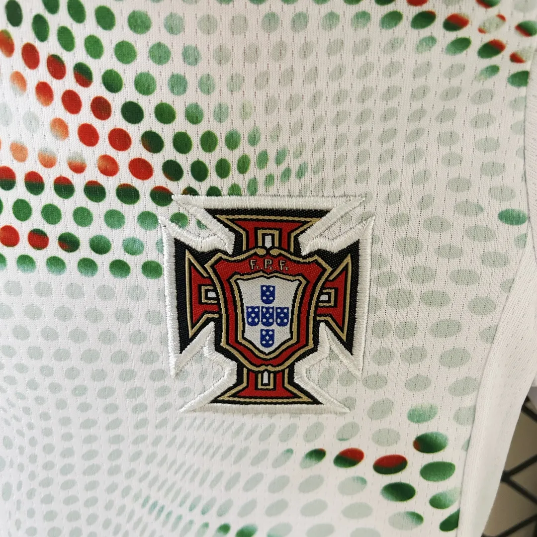 Kid's Portugal Away Kit 2025 - Image 4