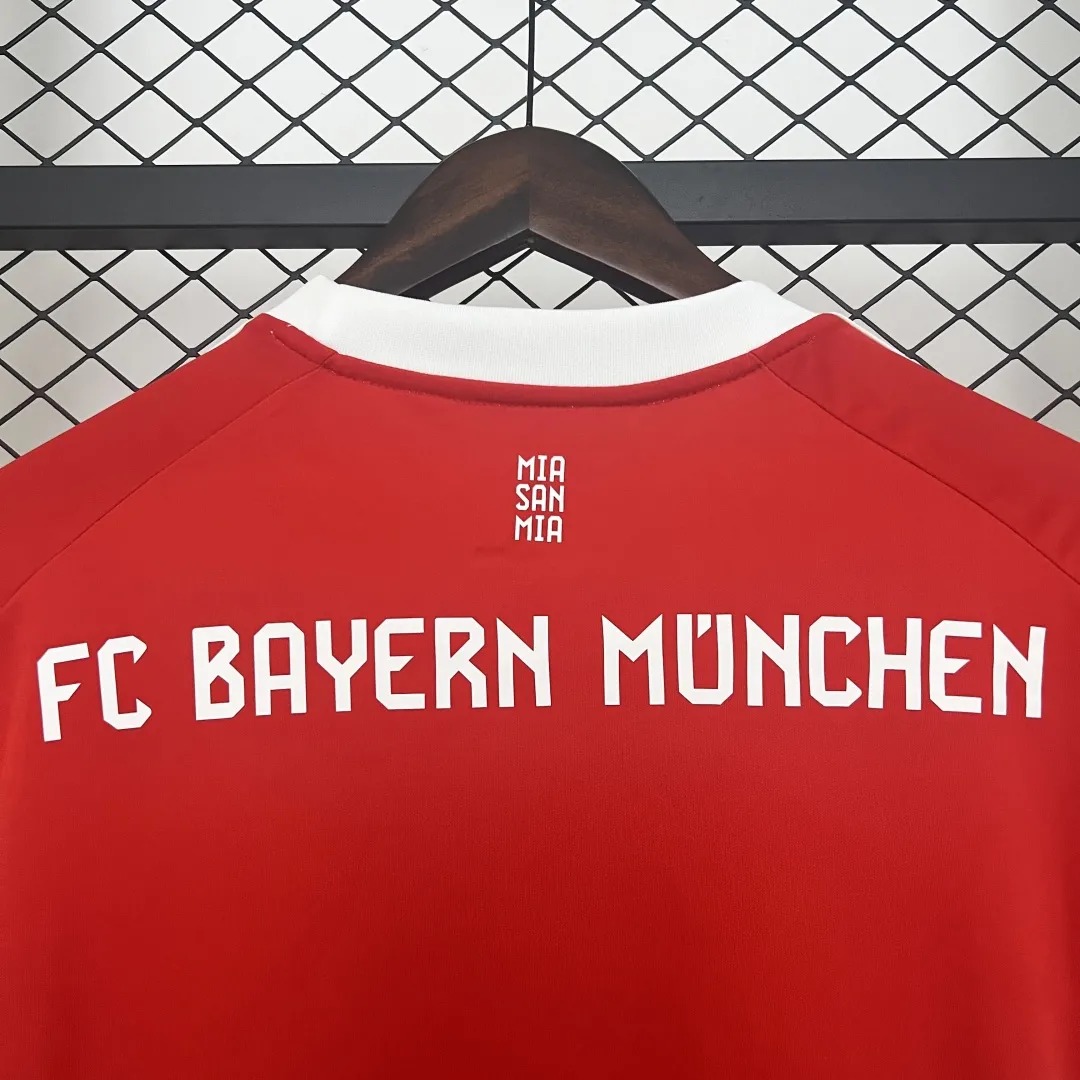 Bayern Munich Home Jersey 2025/26 - Image 11