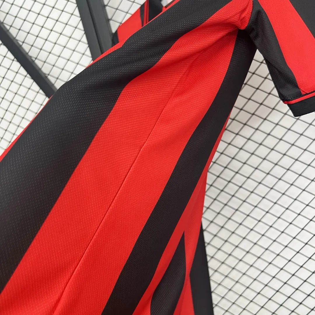 Retro AC Milan Home Jersey 1997/98 - Image 7