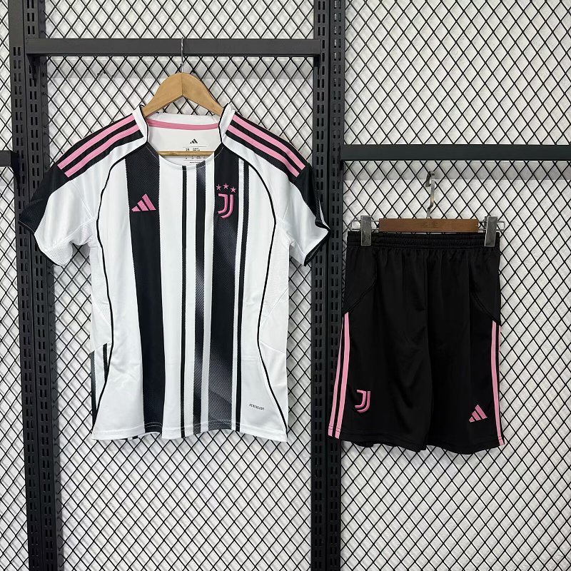 2526 Juventus hosts