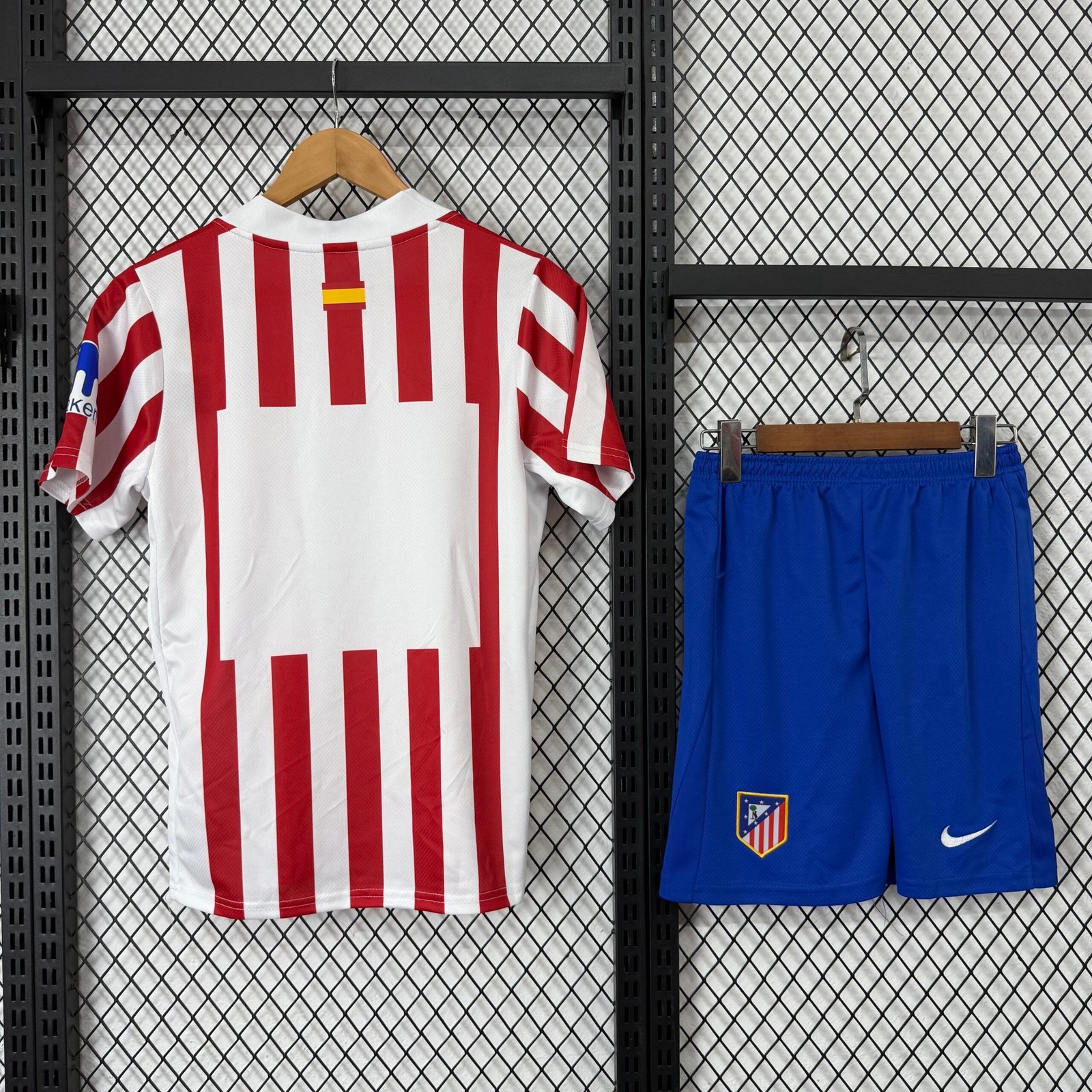 Alternative view of 2526 Atletico Madrid owner