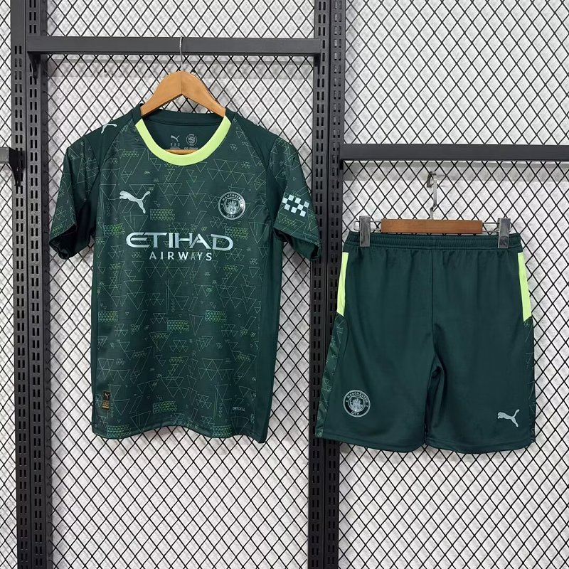 2526 Manchester City three away