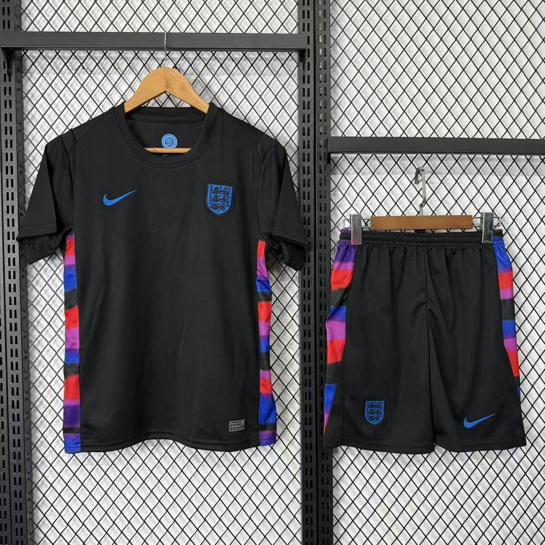 2526 English women's football away game