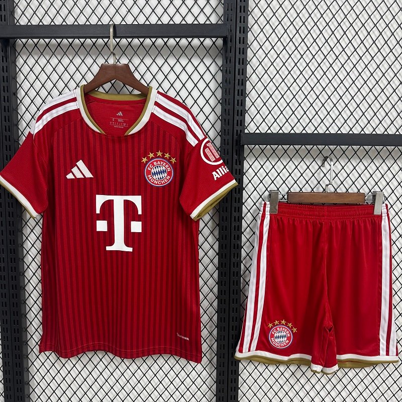 2627 Bayern Munich host