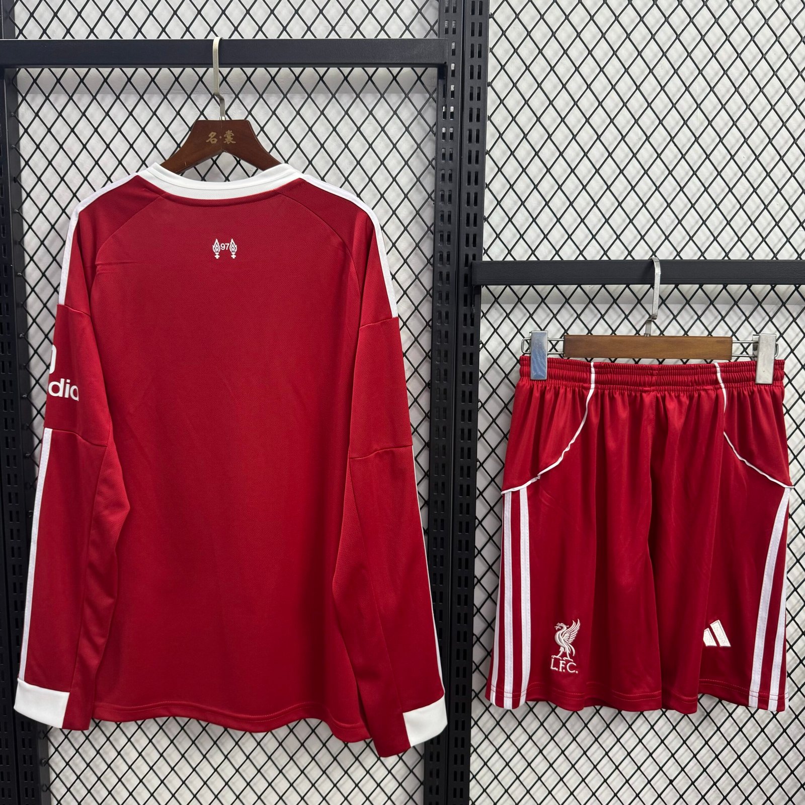 Alternative view of 2526 Liverpool Main Long Sleeve