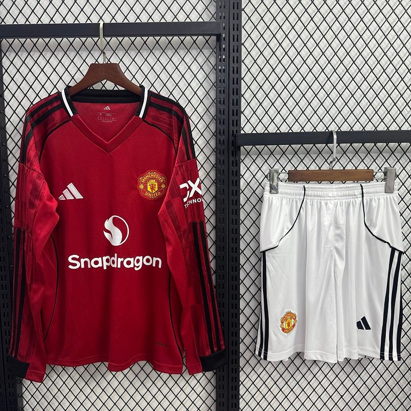 2526 Manchester United main long sleeved shirt