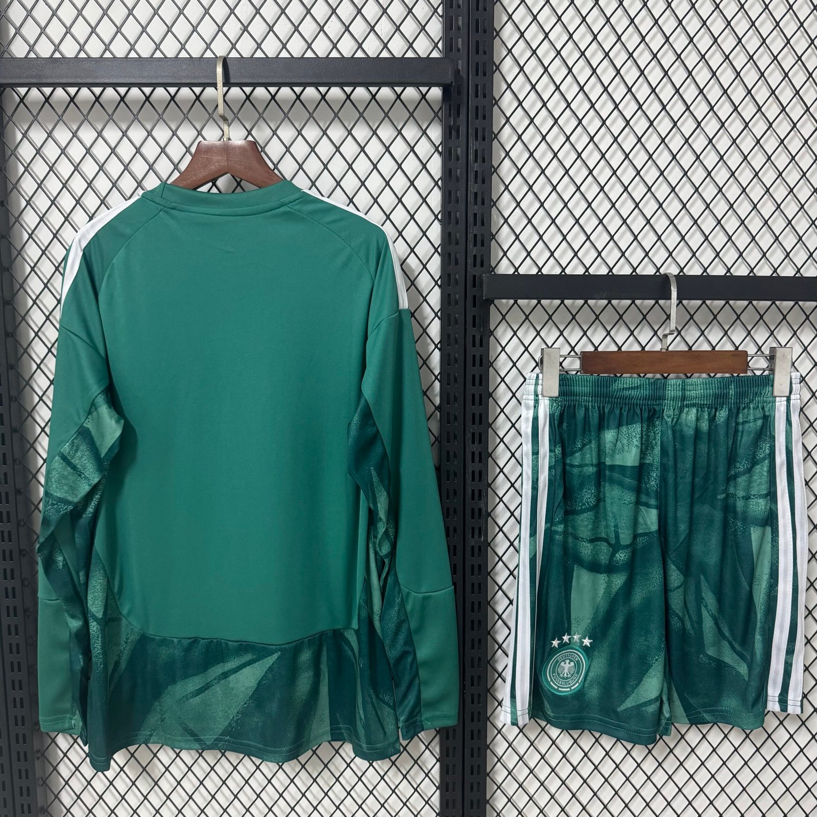 Alternative view of German goalkeeper long sleeved