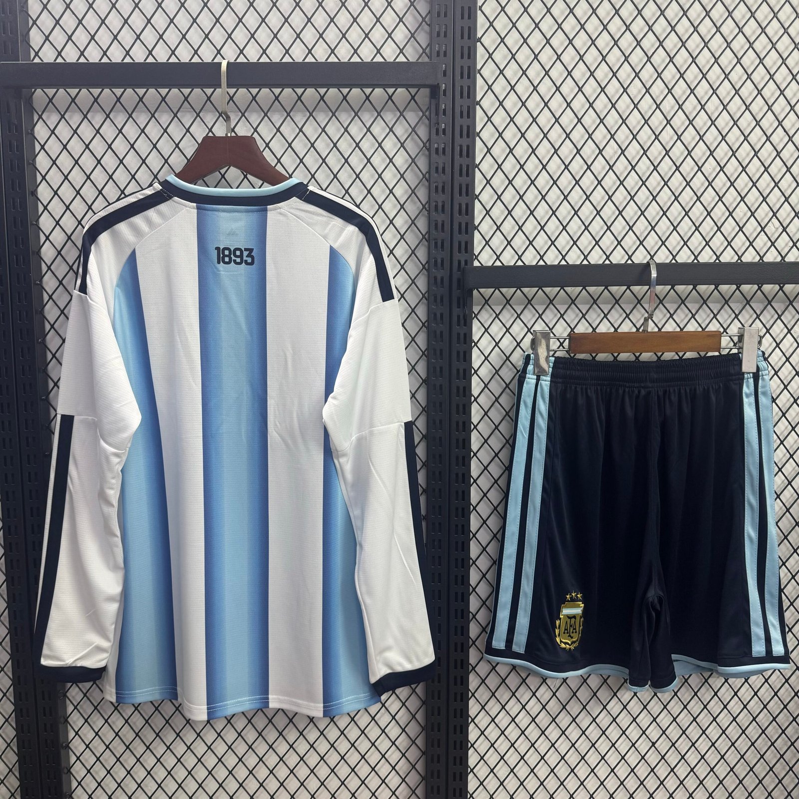 Alternative view of Argentina main long sleeved shirt