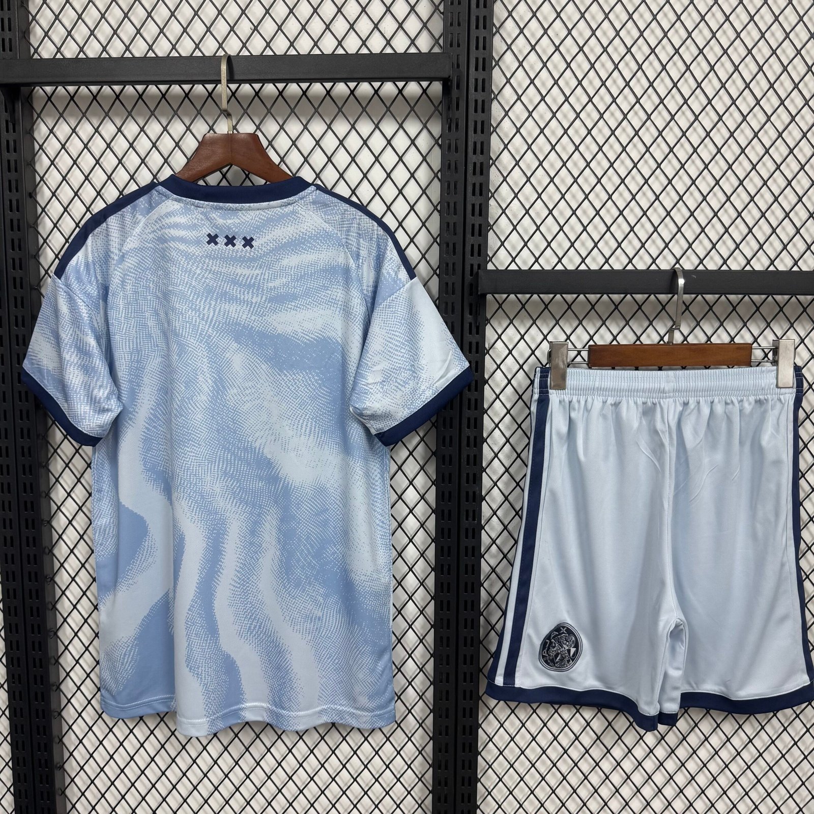 Alternative view of 2627 Ajax Second Division